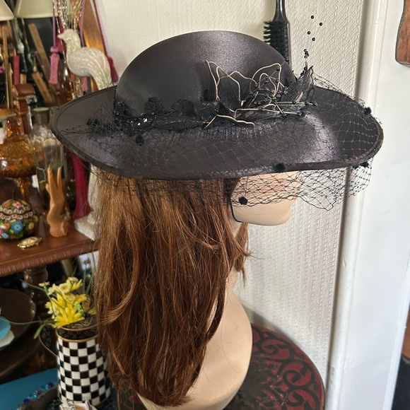 Vintage Black Wide Brim Hat w Veil - Picture 7 of 14
